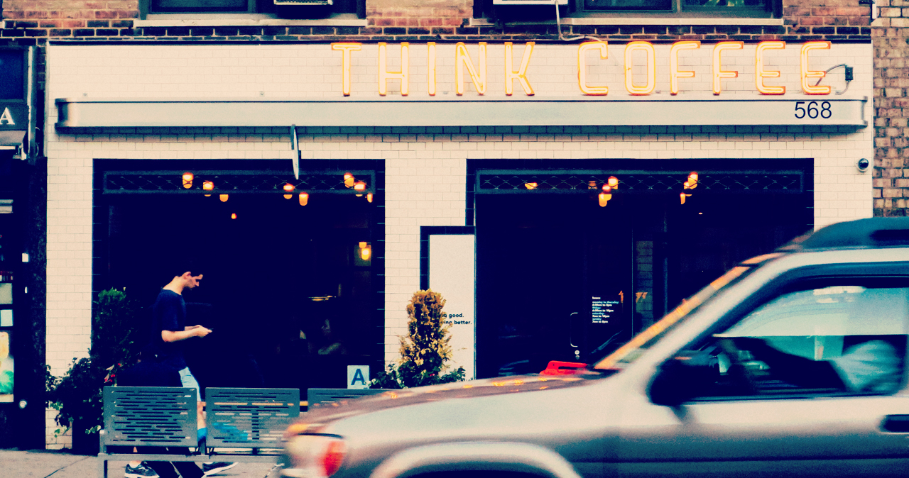 オシャレな街の外観